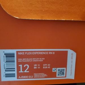 Nike Flex Experience RN 8